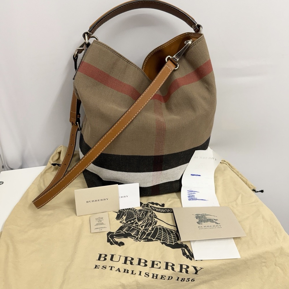 Burberry Medium Bucket Susanna Bag Purse Inner Pouch $695.00 Receipt Sleeper Bag - Picture 2 of 16